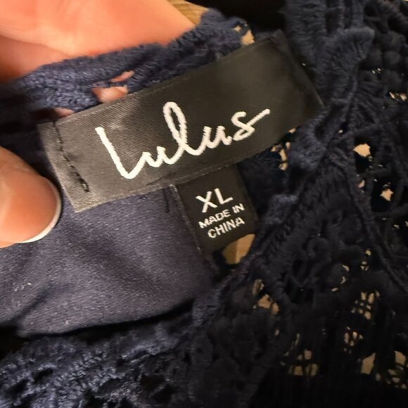 Extra Large, Blue Velvet and Lace, Lulu's Mini Cocktail Dress. - Picture 7 of 8